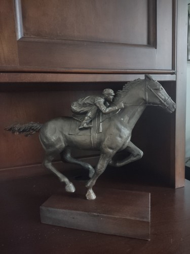 Vintage bronze sculpture - vintage,