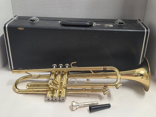 Trumpet with case - with,