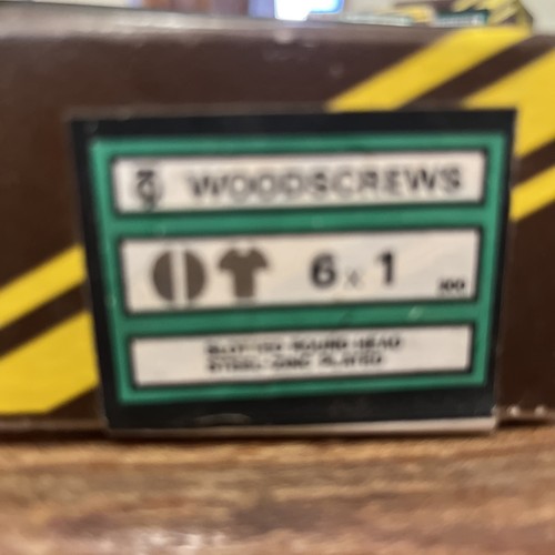 Wood screws size 1 in - wood, 6
