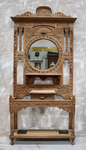 Victorian oak green man hall - oak,