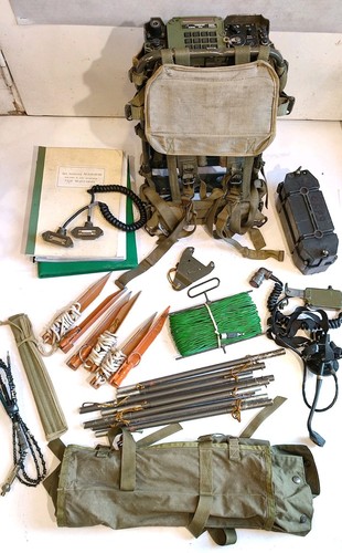 Polish army radio station - ,