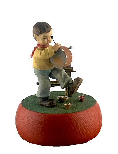 Anri drummer boy bird on - boy,