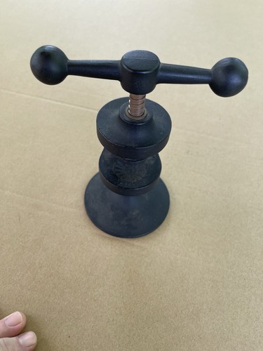 Robert welch nutcracker - robert,