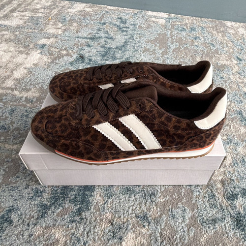 Brown white leopard - brown,