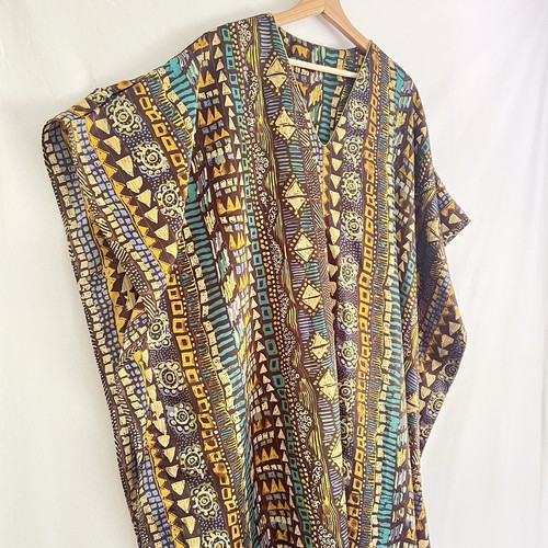70s caftan vibrant - 70s, abstract