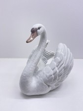 LLadro Open Wings Swan