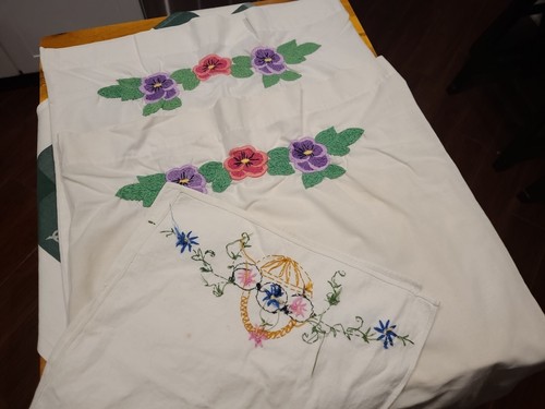 Hand sewn x19 pansy - hand, 31.5"x19