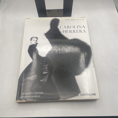 Signed inscr carolina - carolina, herrera