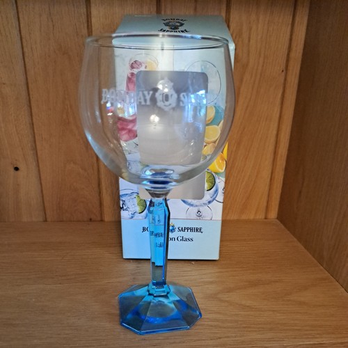 Bombay sapphire gin balloon - bombay,