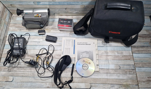 Canon v400e 8mm video camera - video,