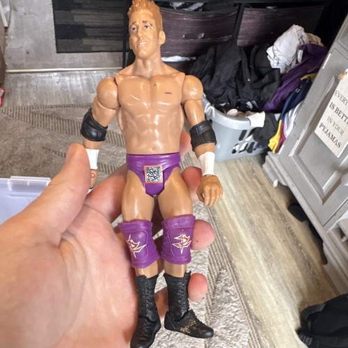 Wrestling action figure - action, purple