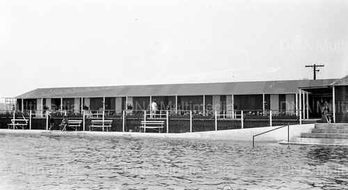 Vintage med format photo - vintage,
