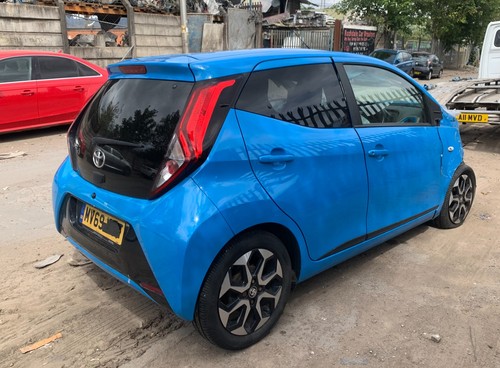 Toyota aygo petrol 2019 - 1.0,