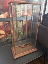 Vtg Countertop Showcase