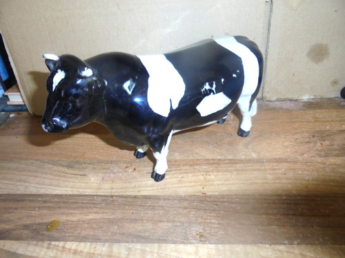 Beswick champion friesian - champion,