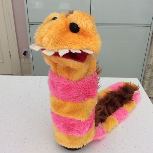 Sockette hand puppet dragon - hand,