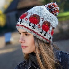 Pachamama Robin Bobble Beanie