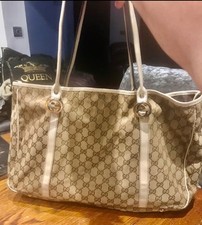 Gucci tote bag VERY LARGE USED GUCCI  HANDBAG WIDTH 20 INCHES 🧡