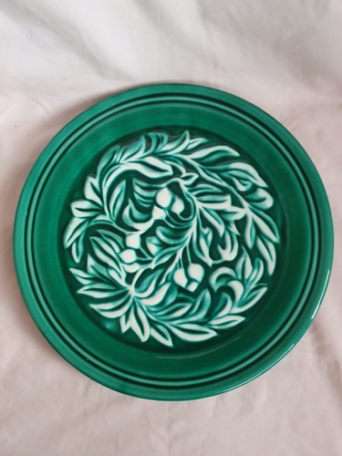 Large green pottery charger - , |