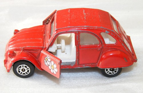 Corgi citroen 2cv6 - model, car.