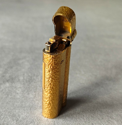 Dunhill gold tone hammered - gold,