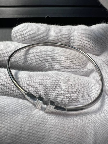 Tiffany wire bracelet - t,