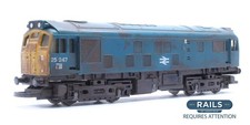 HORNBY 'OO' GAUGE R068 BR BLUE CLASS 25 #25247 DIESEL LOCOMOTIVE *WEATHERED