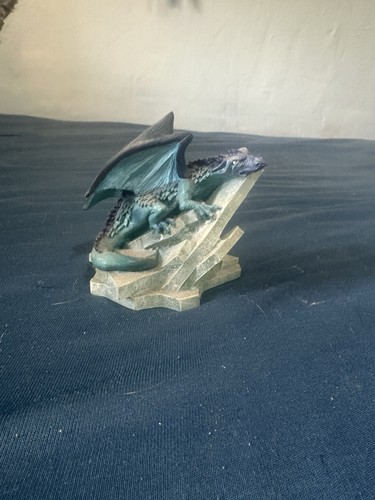 Land the dragons figurine - land,
