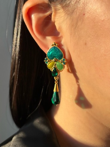Vintage emerald green gold - &,