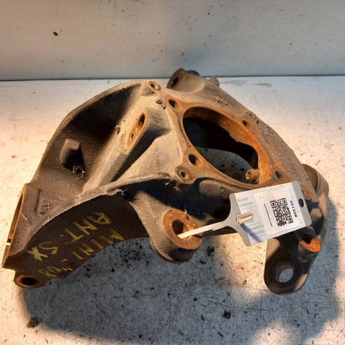 Front left wheel hub mini - hub,