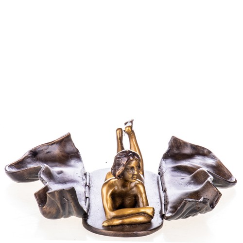 Bronze sculpture female style - bronze,