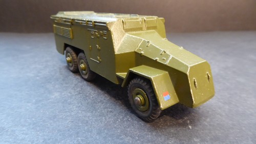 Dinky toys 677 - #677, armoured