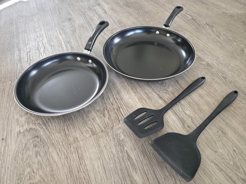 2pc cast iron - iron, set