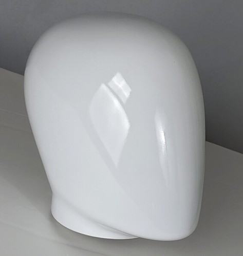 Ehm glossy white plastic - glossy,