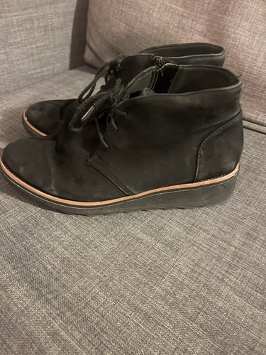 Clarks black swede - black, size
