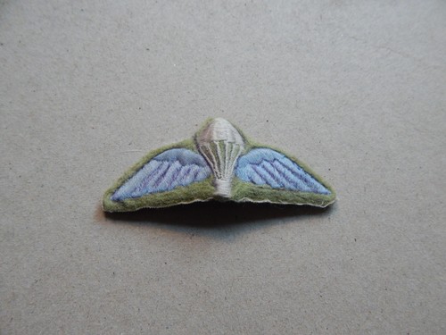British parachute jump wing - british,