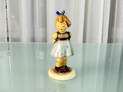 Hummel figurine 493 right - 493, or