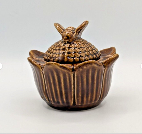 Ceramic glazed bee flower - on,