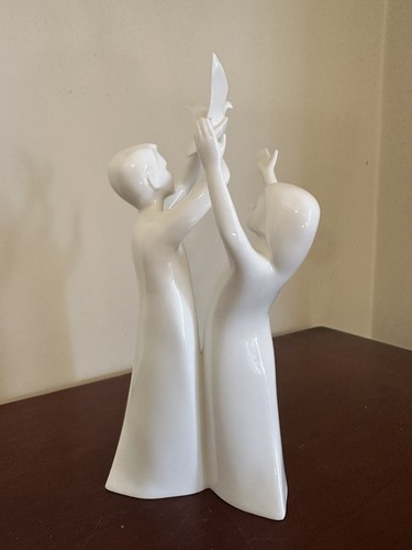 Royal doulton the gift - royal,