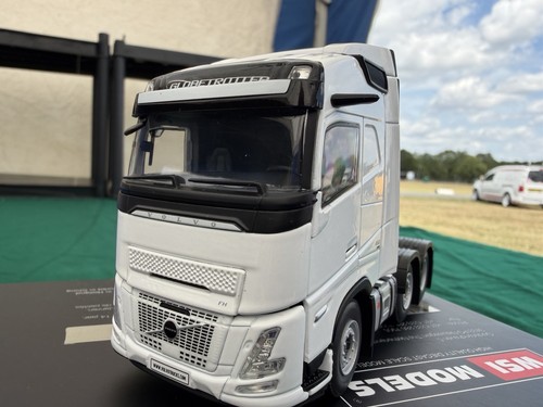 Wsi volvo 6x2 aero white - aero, line