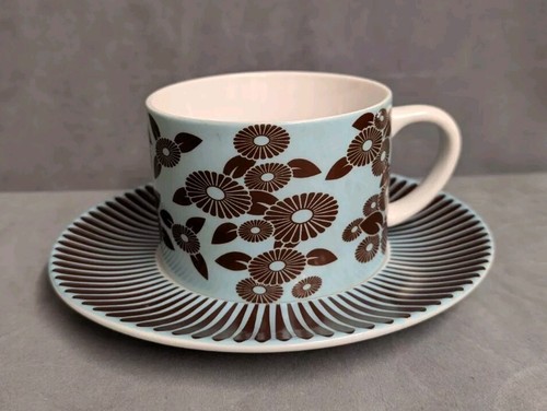 Whittard chelsea cups and - of,
