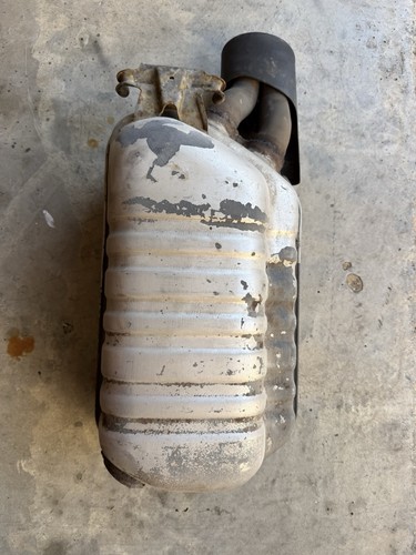 Genuine back box exhaust - back,