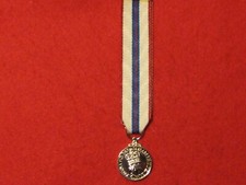 Miniature Queens Silver