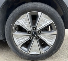 KIA SOUL EV ALLOY WHEEL & TYRE