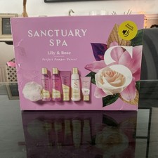 Sanctuary spa lily and - and, rose