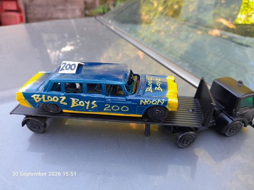 Dinky merc limo 200 noon - merc, limo,