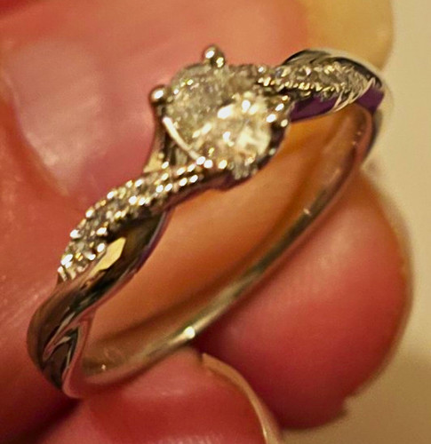 Beaverbrooks platinum 950 - 950, oval