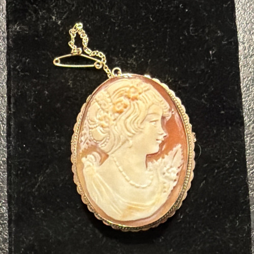 Oval shell cameo brooch pin - shell,