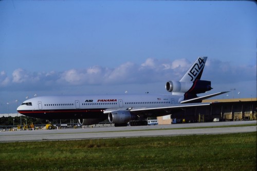 RC916_N133JC_AIR