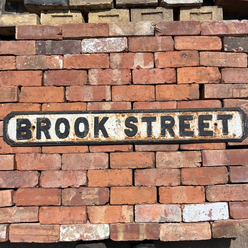 Original cast iron brook - original, ‘brook